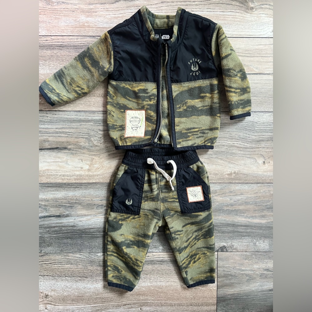 Baby Gap Star Wars Two Piece Fleece Set